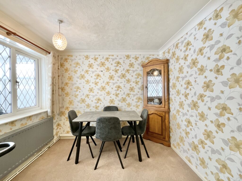 Tamar Grove, Cheadle, ST10