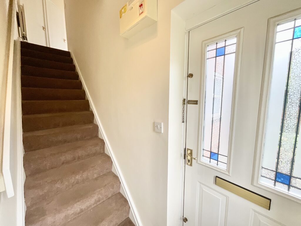Millers Gate, Stone, ST15