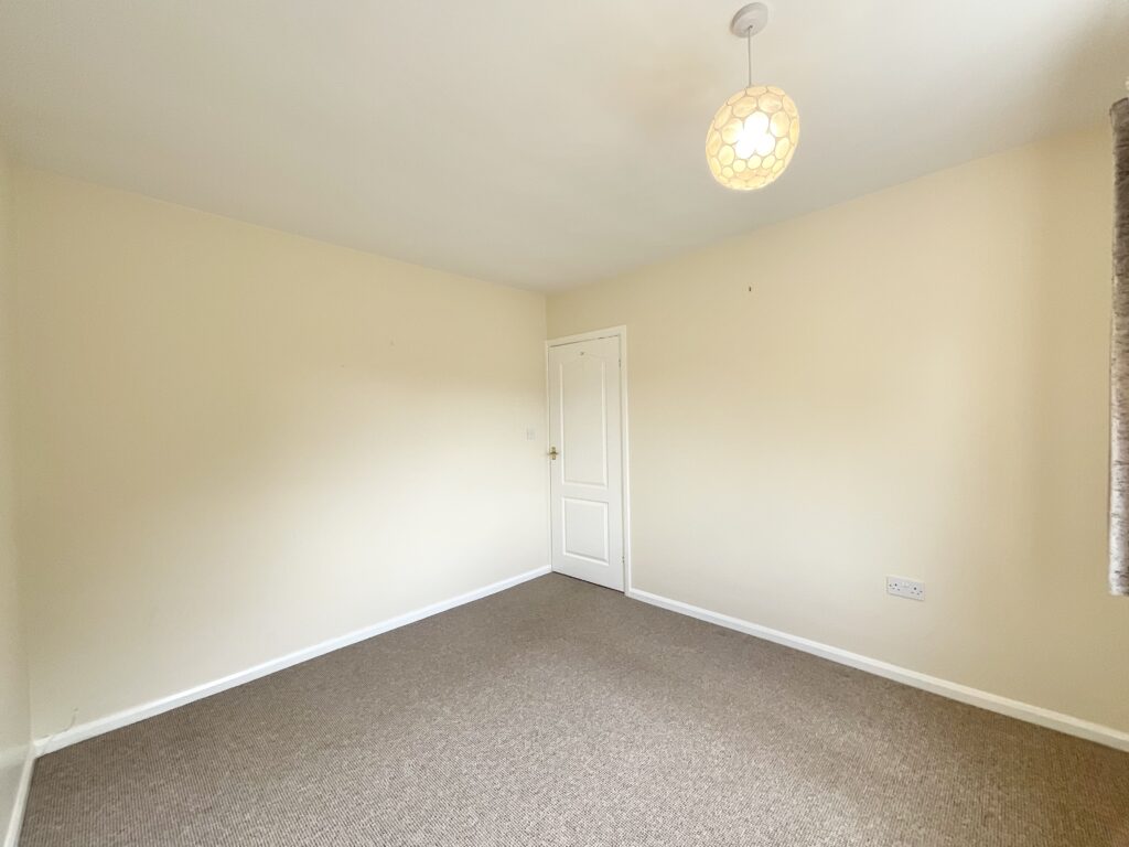 Stuart Close North, Stone, ST15