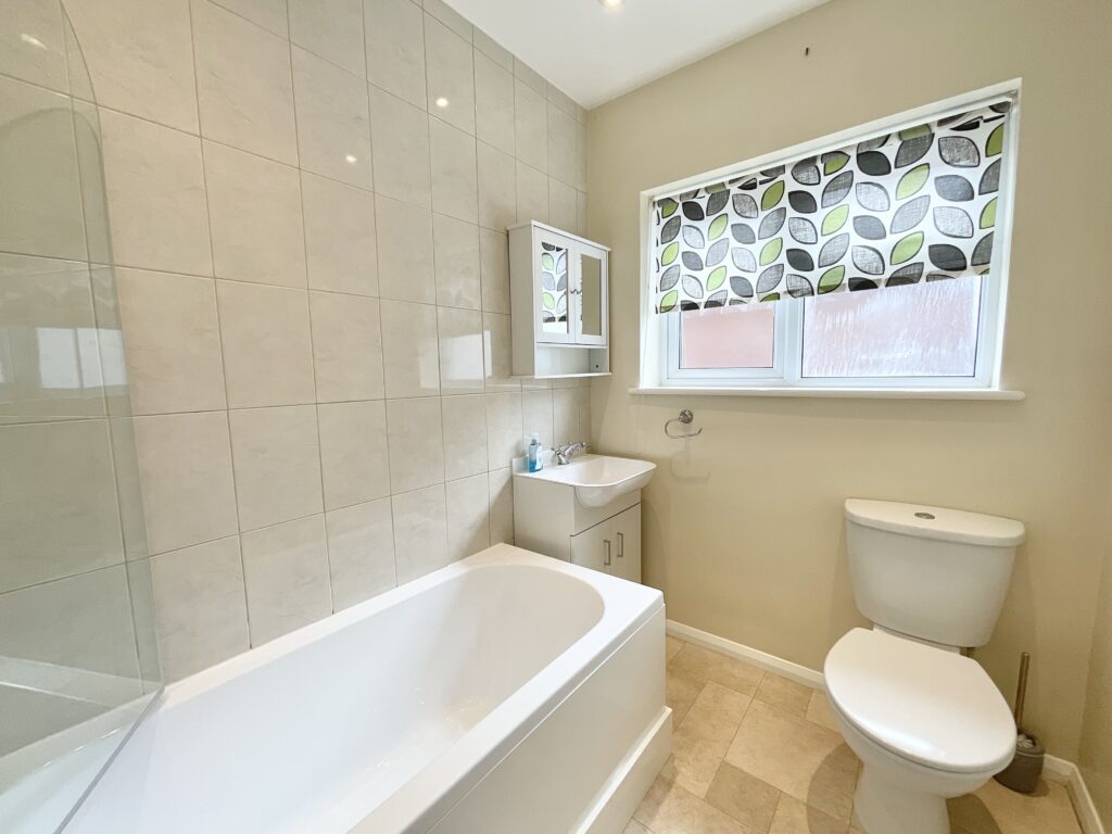 Stuart Close North, Stone, ST15