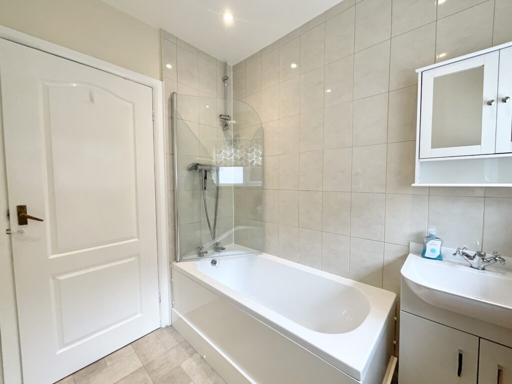 Stuart Close North, Stone, ST15