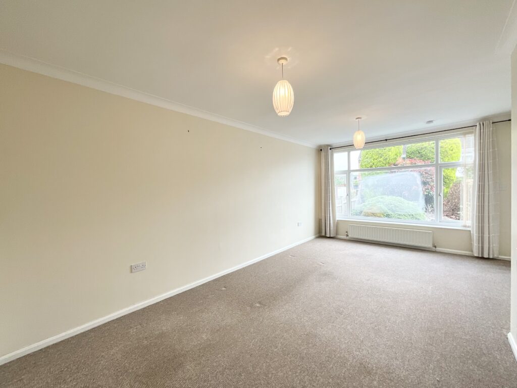 Stuart Close North, Stone, ST15
