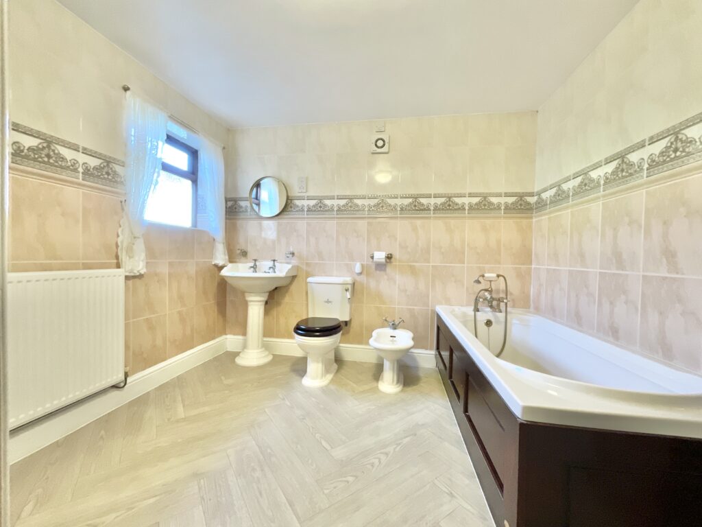 Park Road, Silverdale, ST5