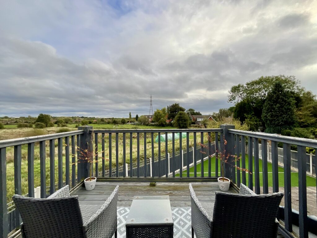 Queensville Avenue, Stafford, ST17