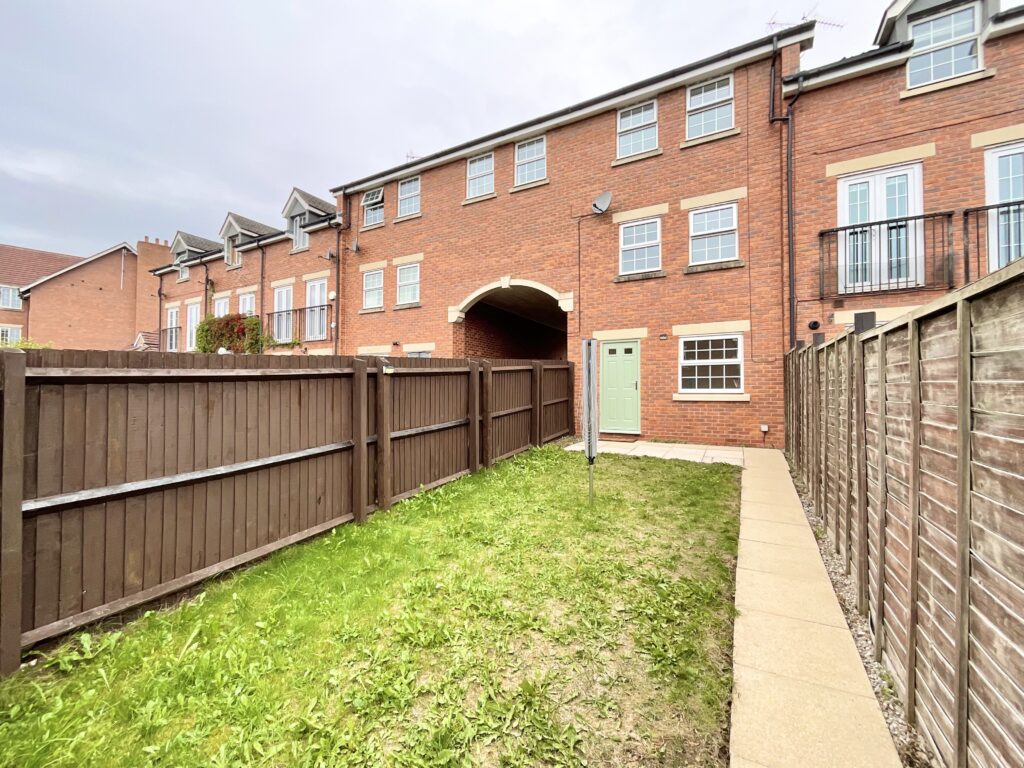 Abbey Park Way, Weston, CW2