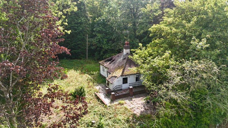 Station Road, Barlaston, ST12