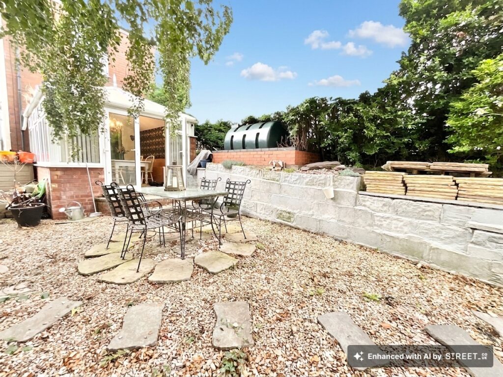Eccleshall Road, Great Bridgeford, ST18