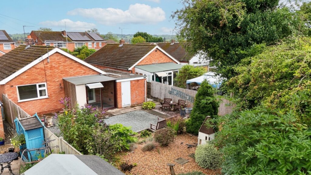 Stuart Close North, Stone, ST15