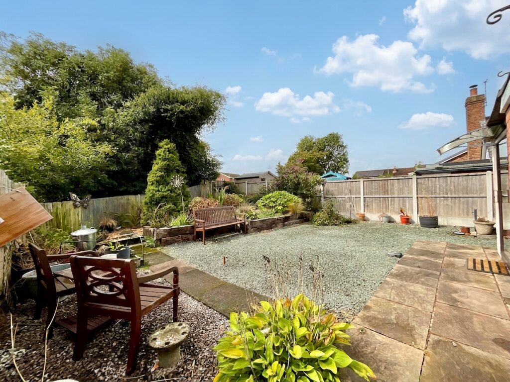 Stuart Close North, Stone, ST15