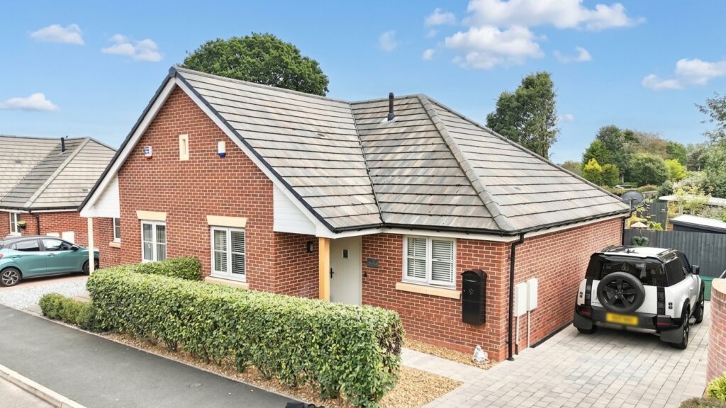 Roebuck Drive, Baldwins Gate, ST5