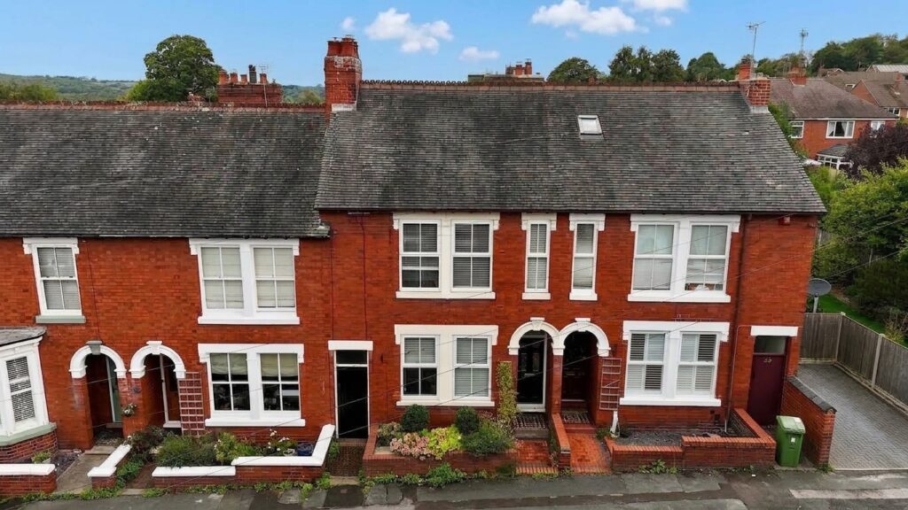 Berkeley Street, Stone, ST15