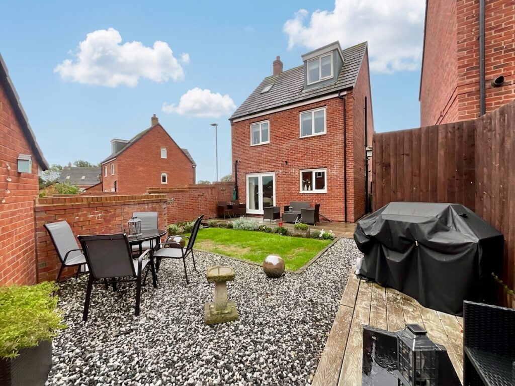 Harston Grove, Stone, ST15
