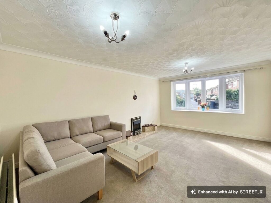 Elm Drive, Cheadle, ST10