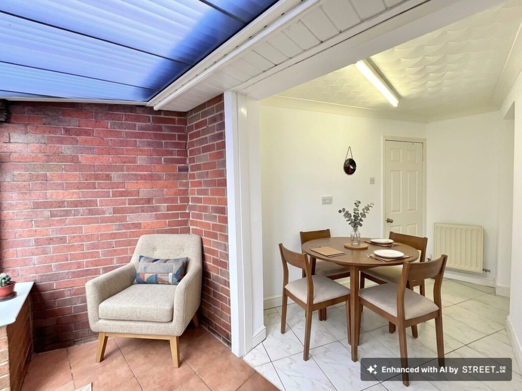 Elm Drive, Cheadle, ST10
