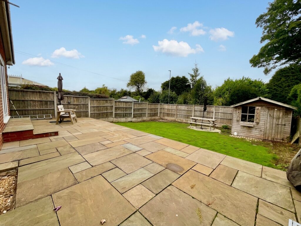Highview Road, Fulford, ST11