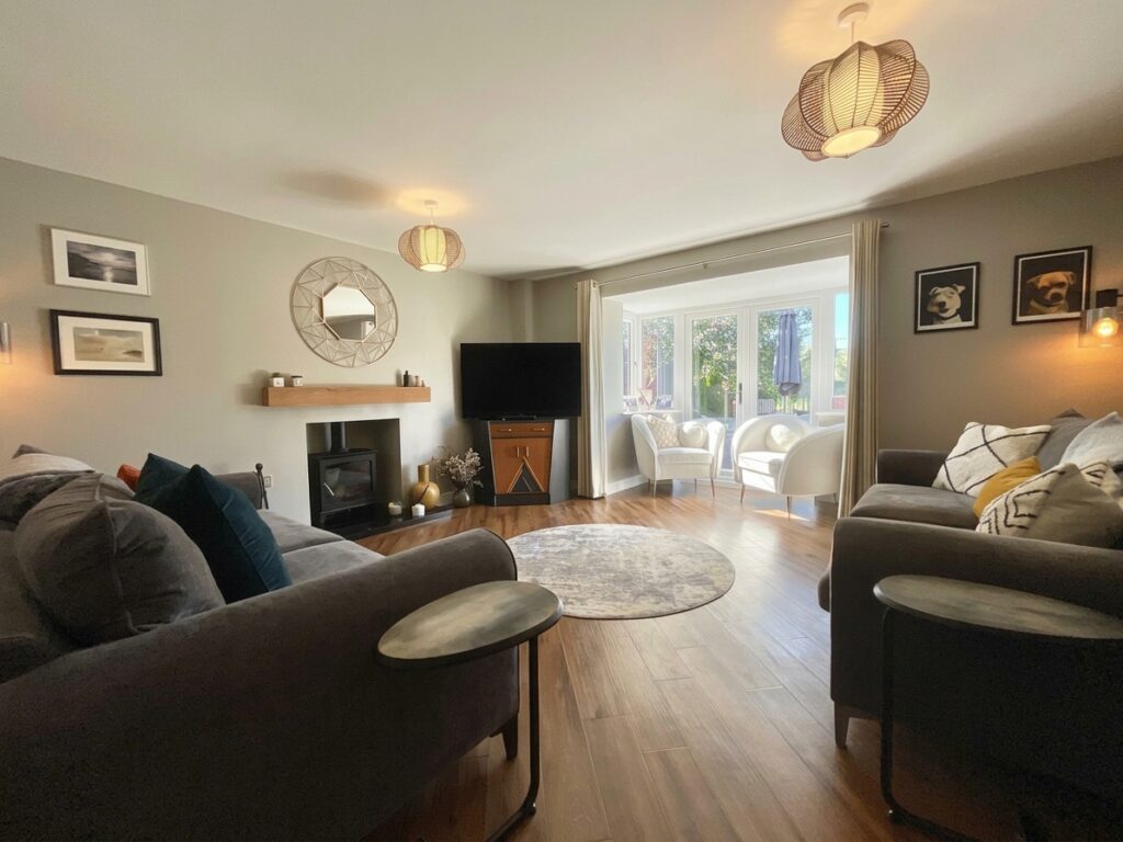 Meadowside, Stone, ST15
