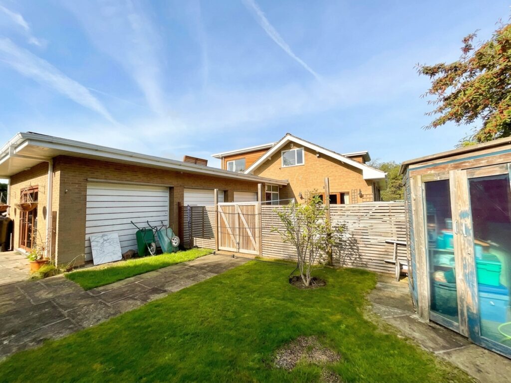 Leys Drive, Newcastle, ST5
