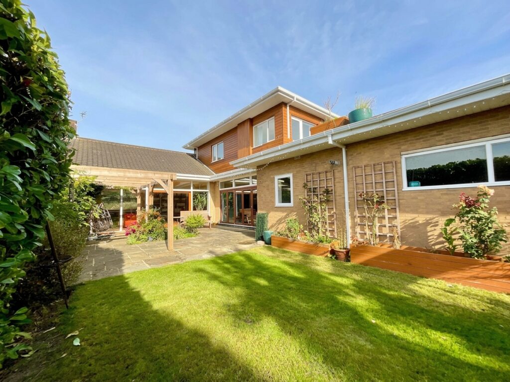 Leys Drive, Newcastle, ST5