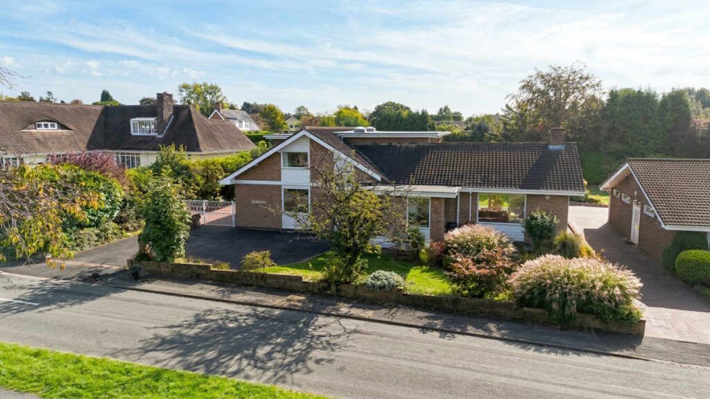 Leys Drive, Newcastle, ST5