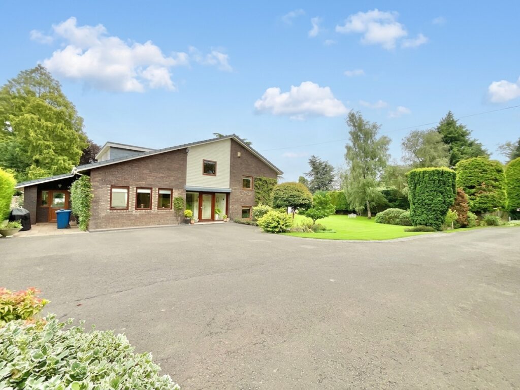 Bury Ring, Haughton, ST18