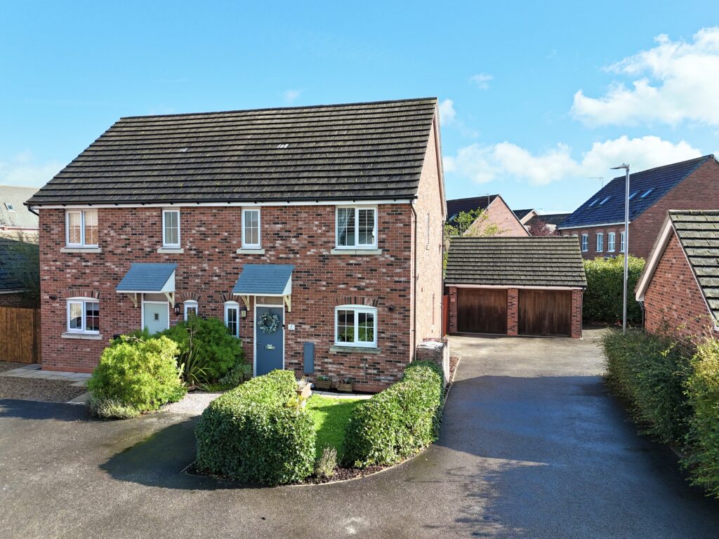 Abbey Park Way, Weston, CW2