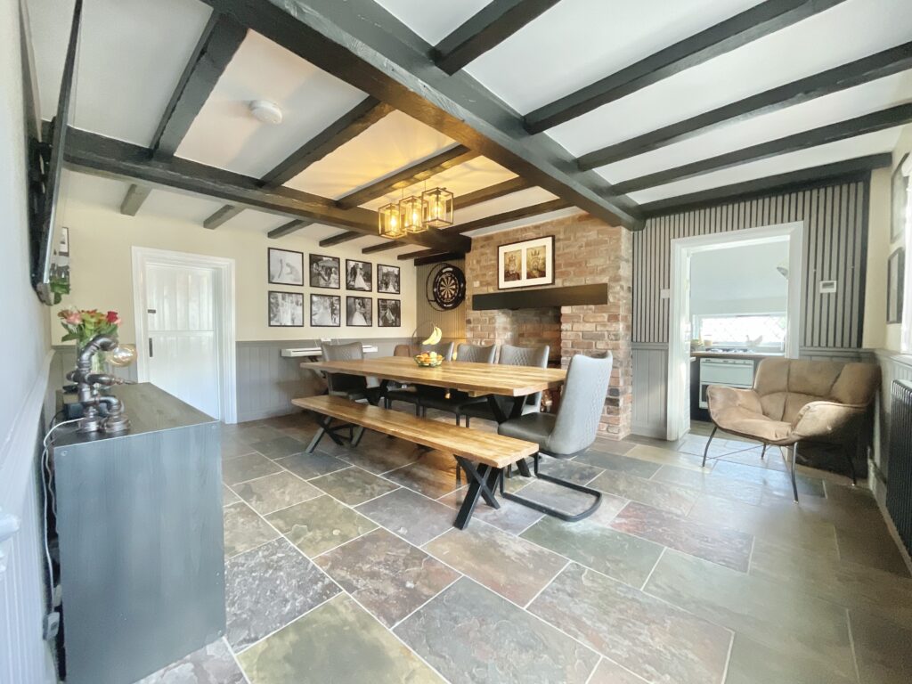 Stone Road, Tittensor, ST12