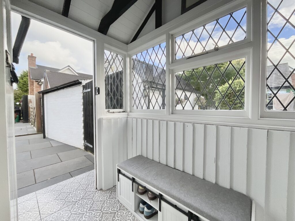 Stone Road, Tittensor, ST12