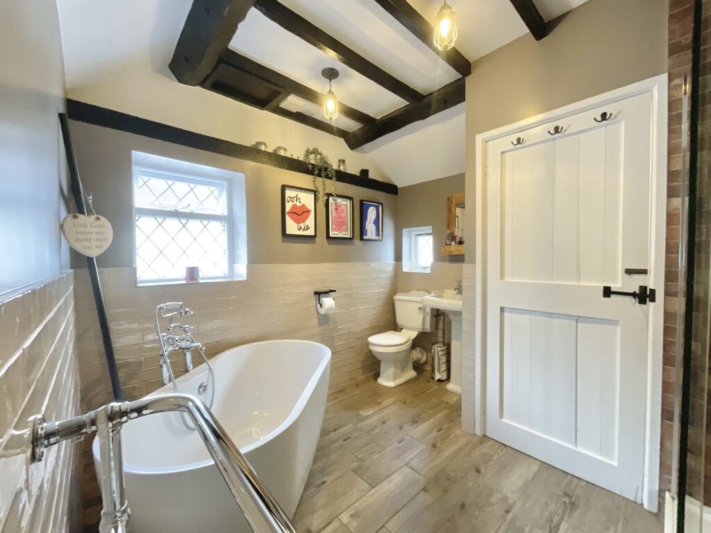 Stone Road, Tittensor, ST12