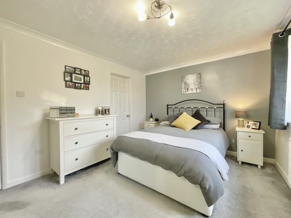 Newburn Grove, Stoke-On-Trent, ST4
