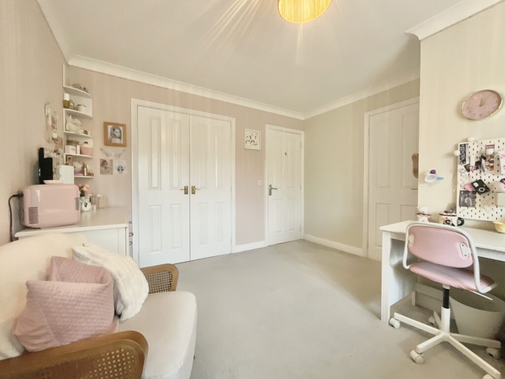 Anderton View, Stone, ST15