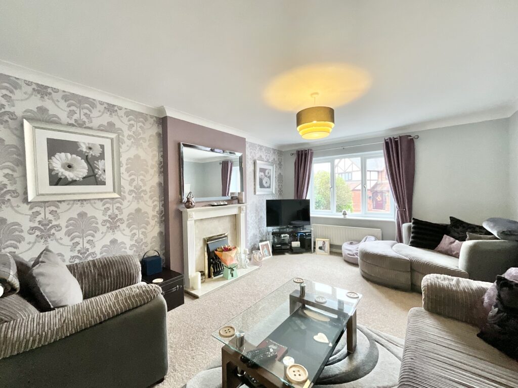 Redhill Drive, Tean, ST10