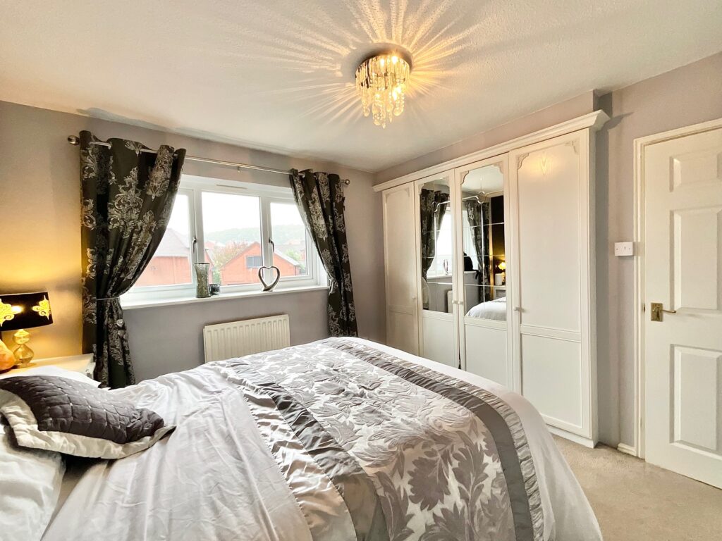 Redhill Drive, Tean, ST10