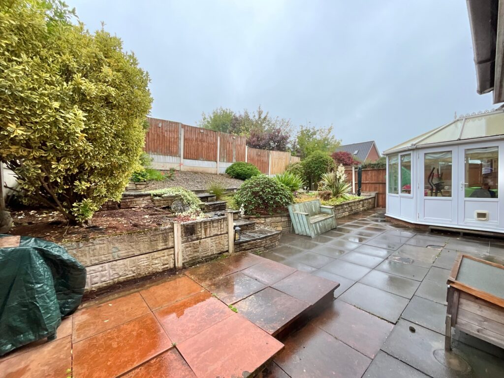 Redhill Drive, Tean, ST10