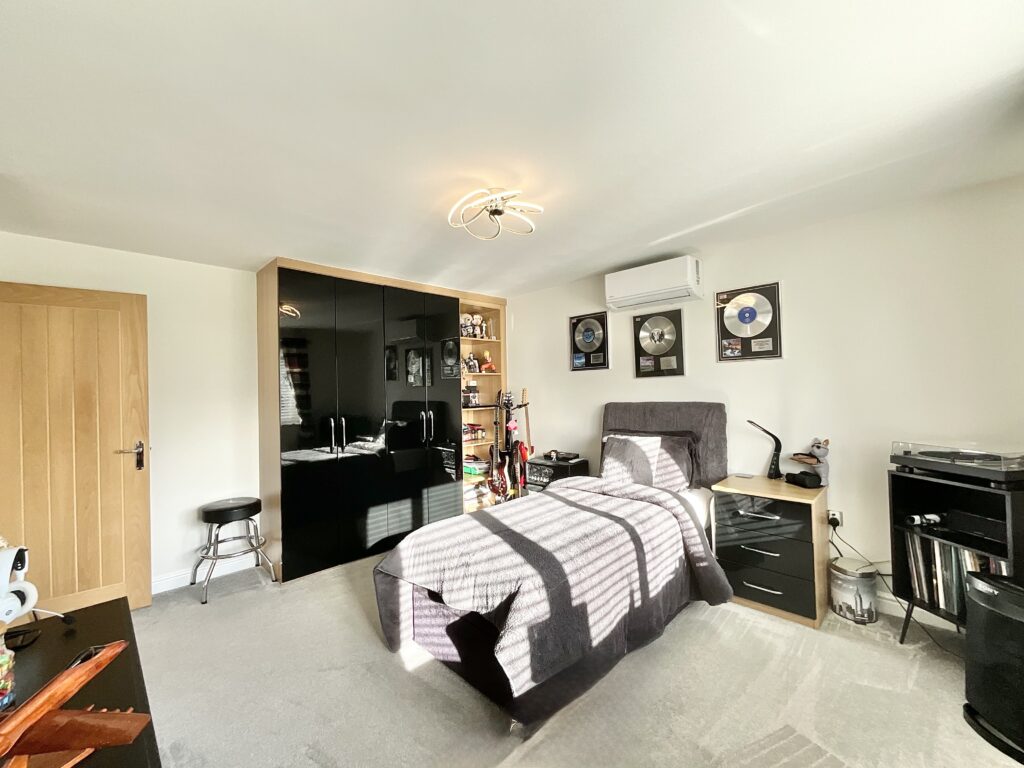 Kingsley Road, Werrington, ST9