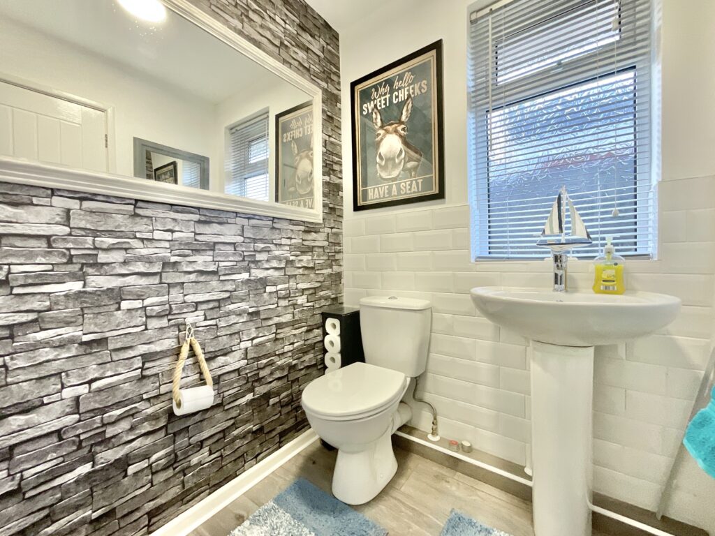 Highlows Lane, Yarnfield, ST15