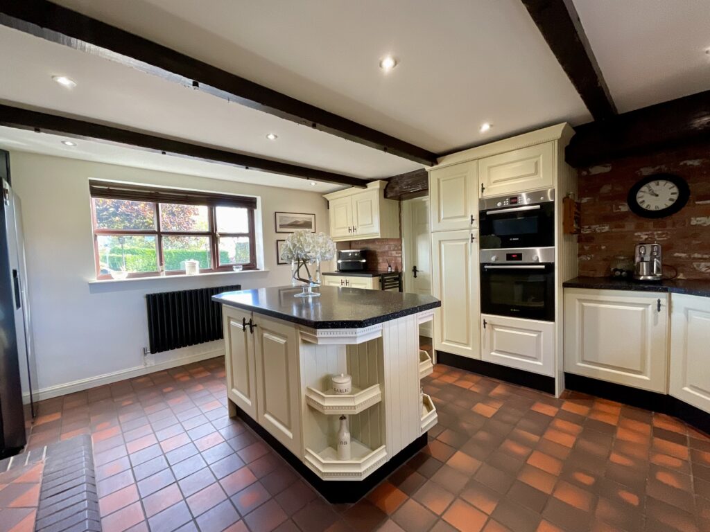 Loxley Green, Uttoxeter, ST14