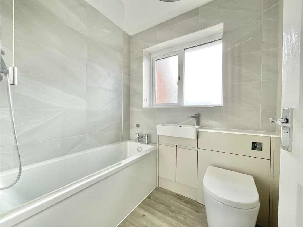 Gedney Grove, Newcastle, ST5