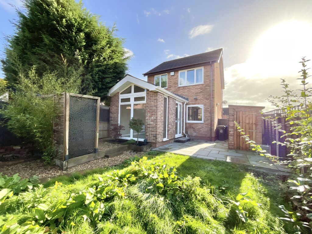 Gedney Grove, Newcastle, ST5