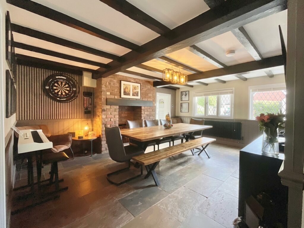 Stone Road, Tittensor, ST12