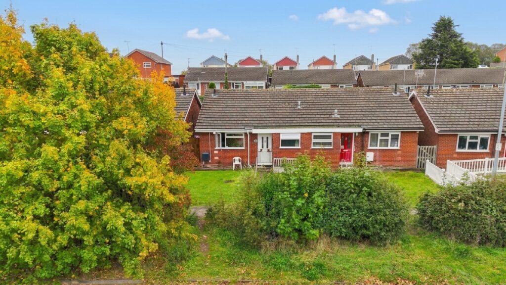 Frank Rogers Walk, Rugeley, WS15