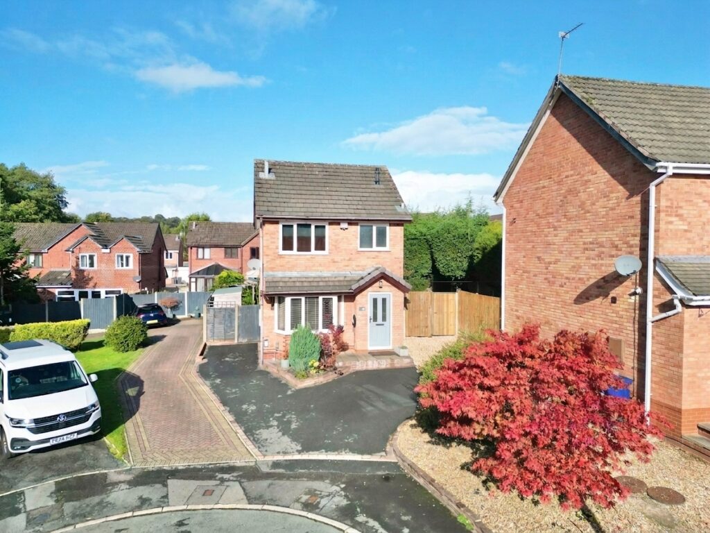 Gedney Grove, Newcastle, ST5