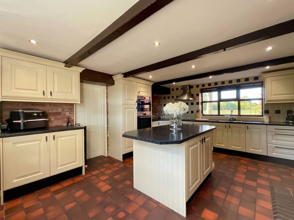 Loxley Green, Uttoxeter, ST14