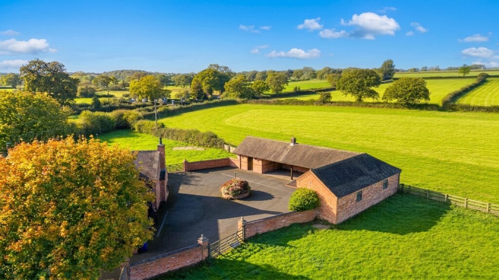 Loxley Green, Uttoxeter, ST14