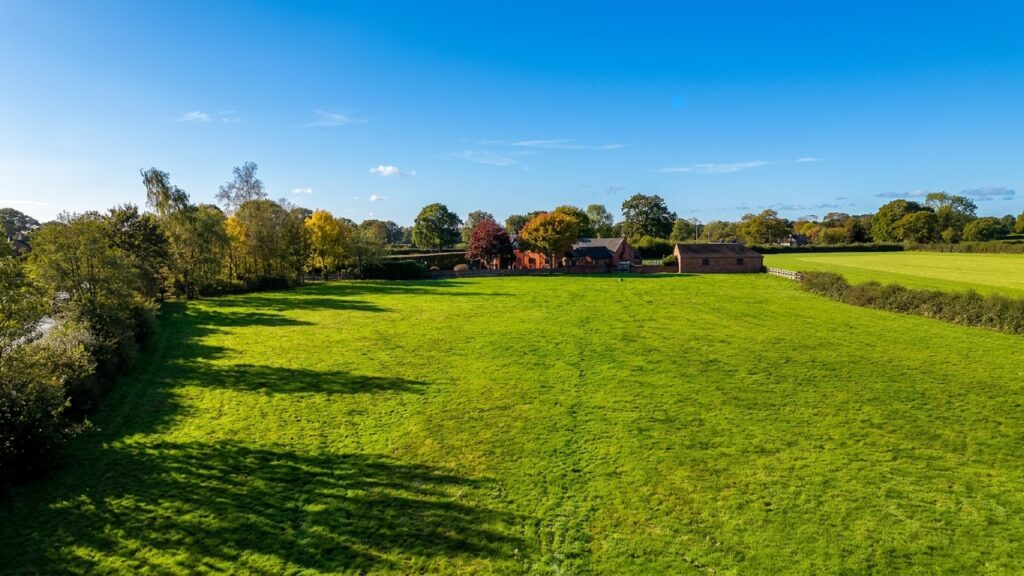 Loxley Green, Uttoxeter, ST14