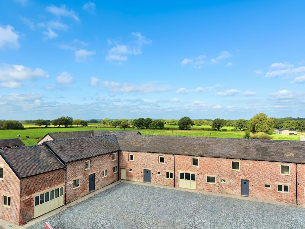 Paradise Lane, Orchard View Barn, CW5