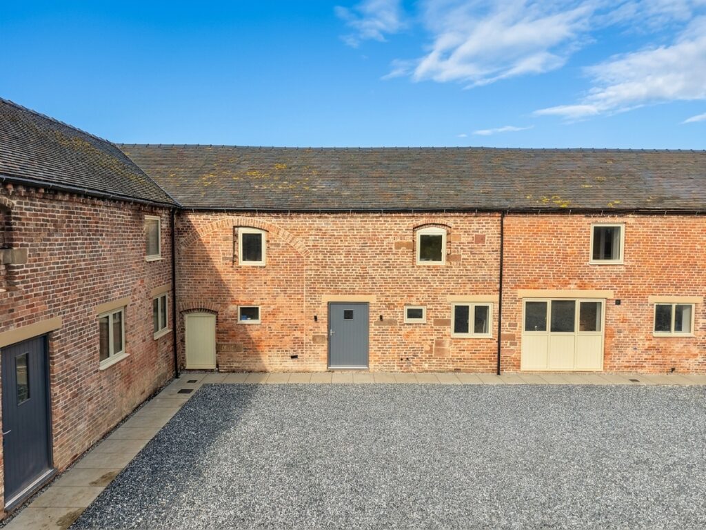 Paradise Lane, Orchard View Barn, CW5